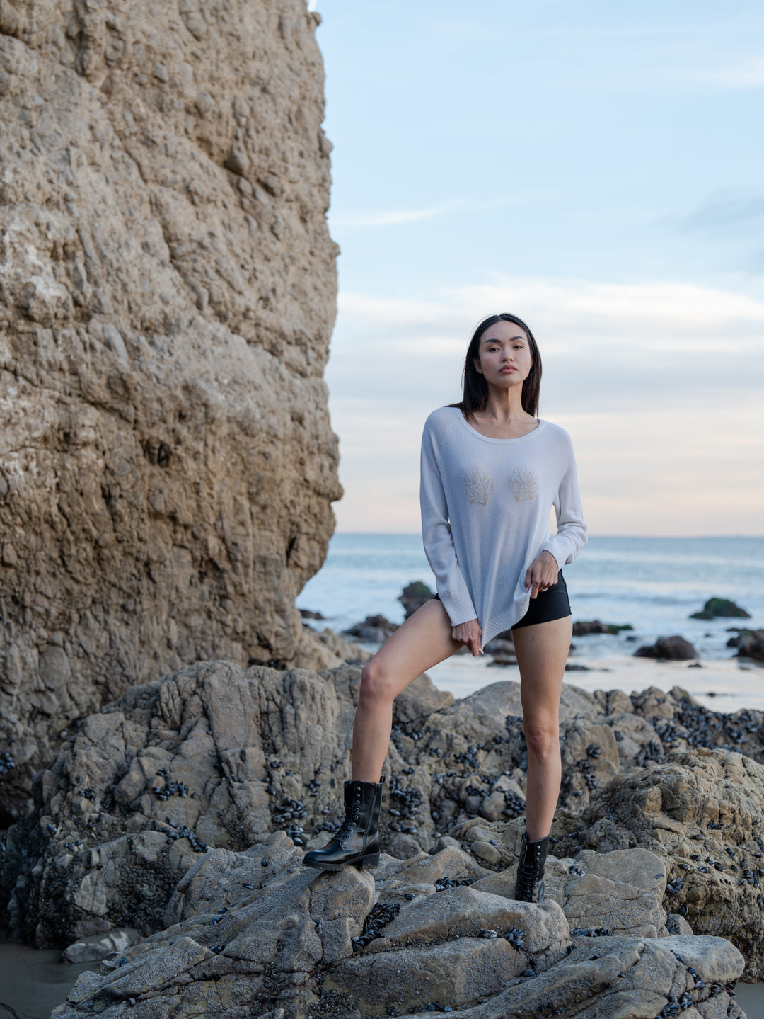 Broken Shell Cashmere Sweater in White